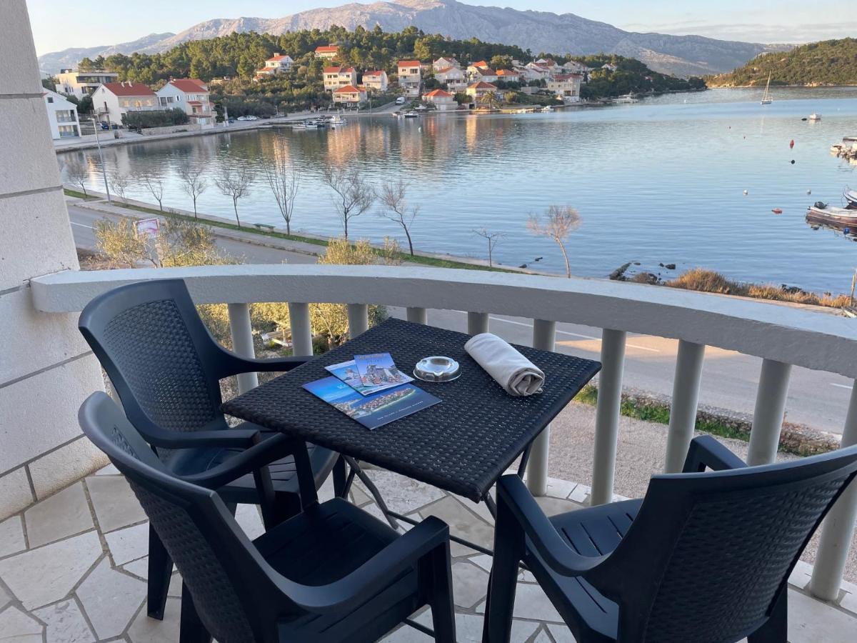 Apartments Ana By The Sea Lumbarda Exteriér fotografie