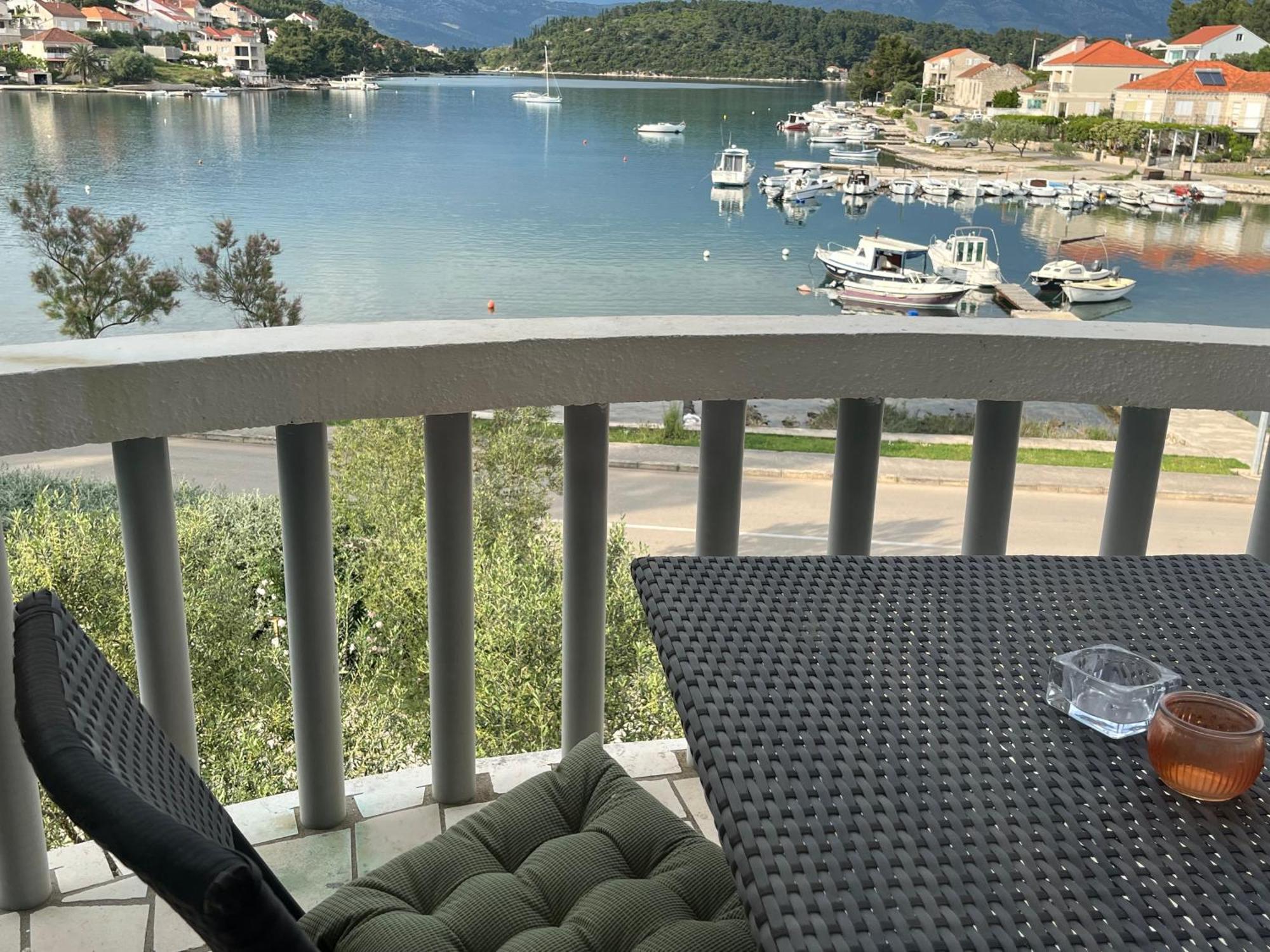 Apartments Ana By The Sea Lumbarda Exteriér fotografie